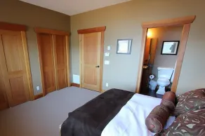 Carmel Beach Private Lodges - Room