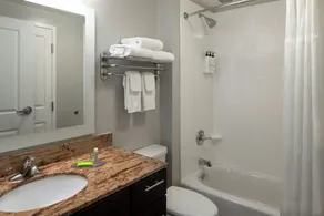 TownePlace Suites by Marriott Huntsville West/Redstone Gateway - Salle de bain