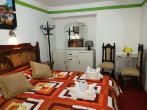 Hostal Madre De Dios - Room