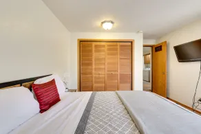 Nampa Vacation Rental Townhome Near Lake Lowell! - Interior