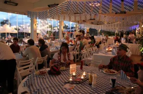 Riva's Club - Restaurant