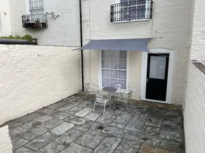The Cozy Apartment - Terrace/patio