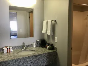 Travelodge Inn & Suites by Wyndham Missoula University Park - Salle de bain