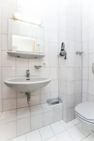AP Hotel Wegener - Bathroom