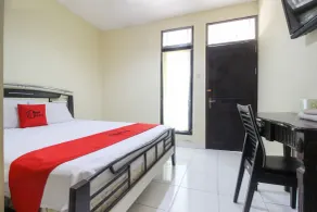 RedDoorz near RS Sarjito Yogyakarta 2 - Zimmer
