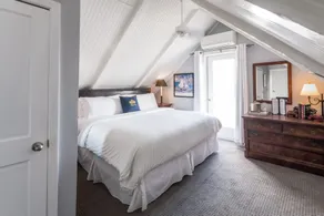 Queen Vic Guest House - Room