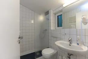 Hotel Böll Essen - Bathroom