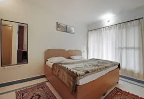 Janardan Resort Pangot - Room