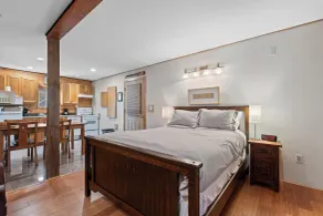Wild Pacific Waterfront Cabins - Room