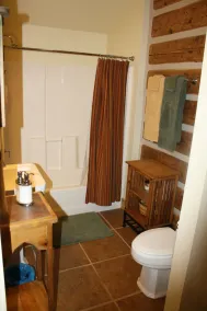 Riverside Meadows Cabins - Bathroom