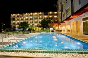 Sinsuvarn Airport Suite Hotel - Piscine