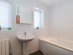 Homeland - Badezimmer