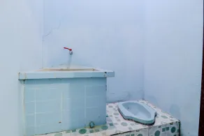 Losmen Parikesit - Baño