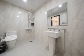 Hound hotel gunsan - Bathroom