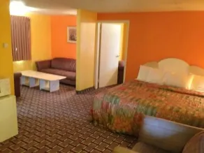 New Red Carpet - Room