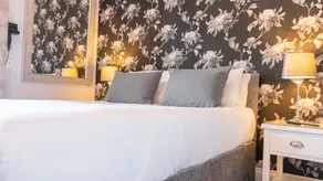 Westend Hotel & Bar - Habitación