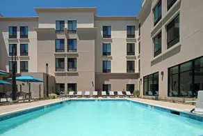 SpringHill Suites by Marriott Valencia - Piscine