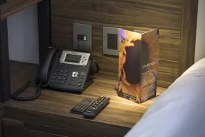 FlowSuites WTC - Room