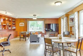 4 Mi to Main Street! Family Getaway in Zanesville - Intérieur