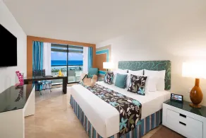 The Pyramid Cancun by Oasis -Premium Gourmet All Inclusive - Room