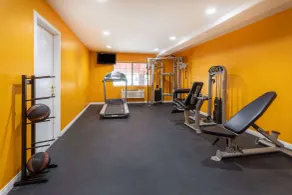 Days Inn by Wyndham Santa Monica - Salle de remise en forme