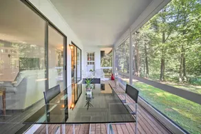 Water-View Home in the Berkshires - Interiör