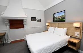 Fox & Goose, Barrow Gurney by Marston's Inns - Room