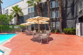 Best Western Plus Commerce Hotel - Piscine