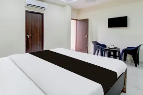 Hotel O Ramavarapadu Near PVR Icon - Room
