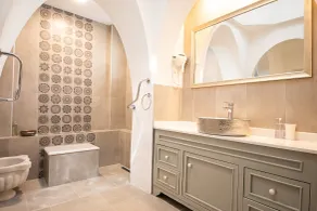 Flag Suites +12 - Bathroom