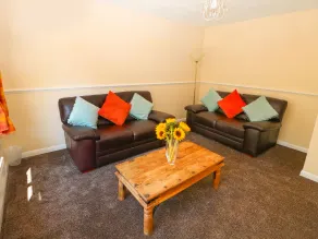 Howards Hill West - Interior
