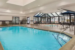 Courtyard by Marriott Chicago Waukegan / Gurnee - Piscine