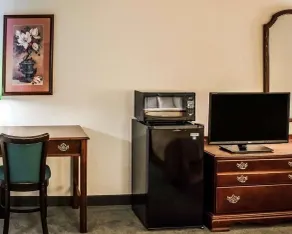 Quality Inn & Suites Bellville - Mansfield - Chambre