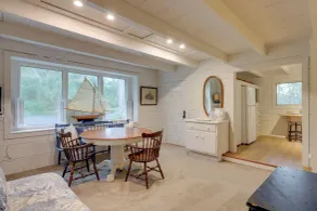 'Nantucket Cottage' w/ Fishing Dock + Sunsets - Interiör