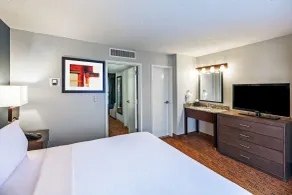 Embassy Suites by Hilton Dallas Market Center - Chambre