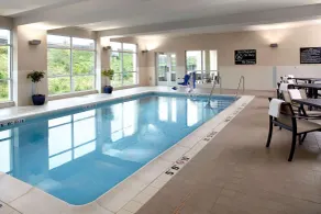 Hampton Inn & Suites Pittsburgh Airport South–Settlers Ridge - Piscine