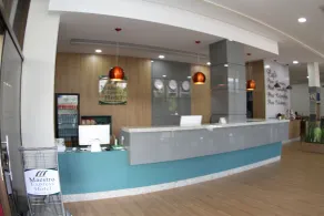 Hotel Maestro Express - Recepción
