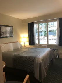 Travelodge by Wyndham Winnipeg East - Vue de la chambre