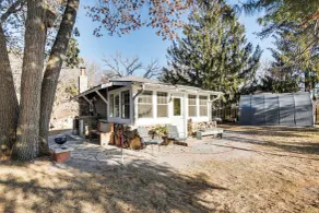 4 Mi to Main Street: Riverfront Minnesota Cabin - Interiör