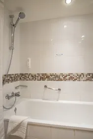 Holiday Inn London - Brentford Lock - Salle de bain