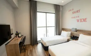 Kingsgate Canal Hotel by Millennium - Room
