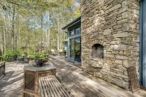 Luxe Poconos Pines Home w/ Beach + Amenities! - Innvendig