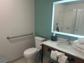 Wingate Suites By Wyndham Mansfield Ontario - Salle de bain
