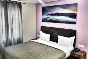 Hotel Aerocity Purple Orchid - Zimmer