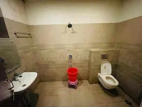 Hotel Royal Inn Lucknow - Bagno