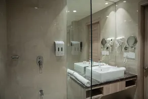 Lords Inn Rajkot - Bathroom