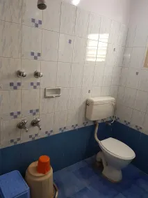 Sri Kumara Lodge - Bathroom