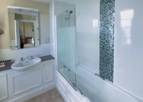 The Grand Hotel - Bathroom