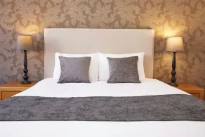 Sun Hotel by Greene King Inns - Room