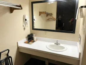 Economy Inn McCook - Badrum